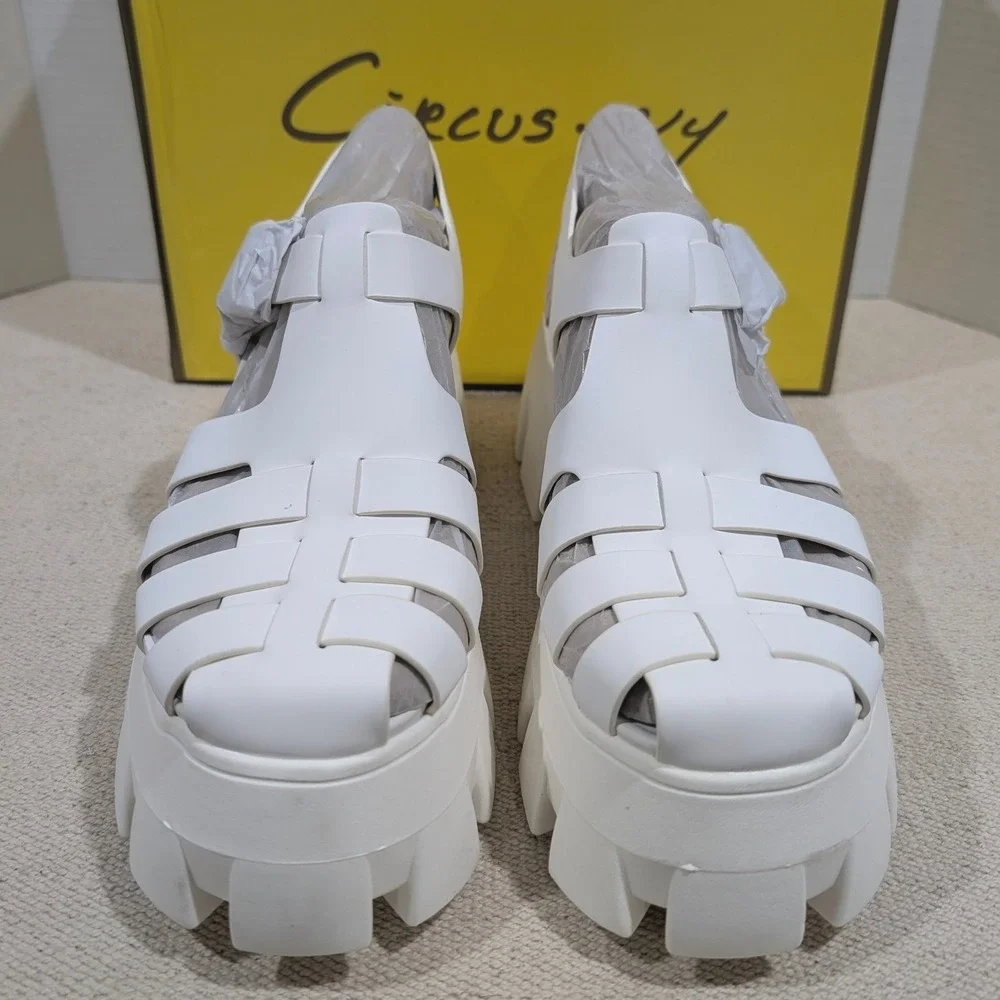 Circus NY Alyson White Platform Fisherman Lug Sole Sandals Rhinestone Buckle 9